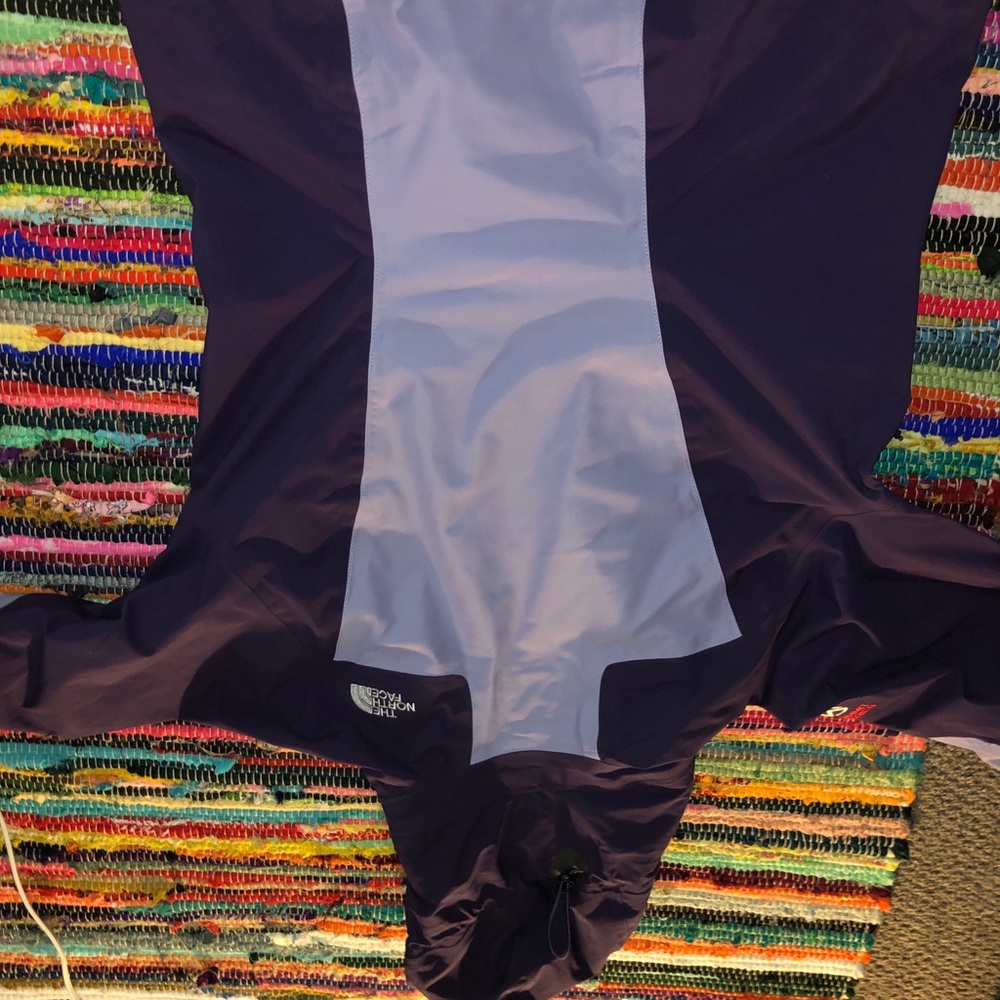 North face jacket - Picture 3 of 4